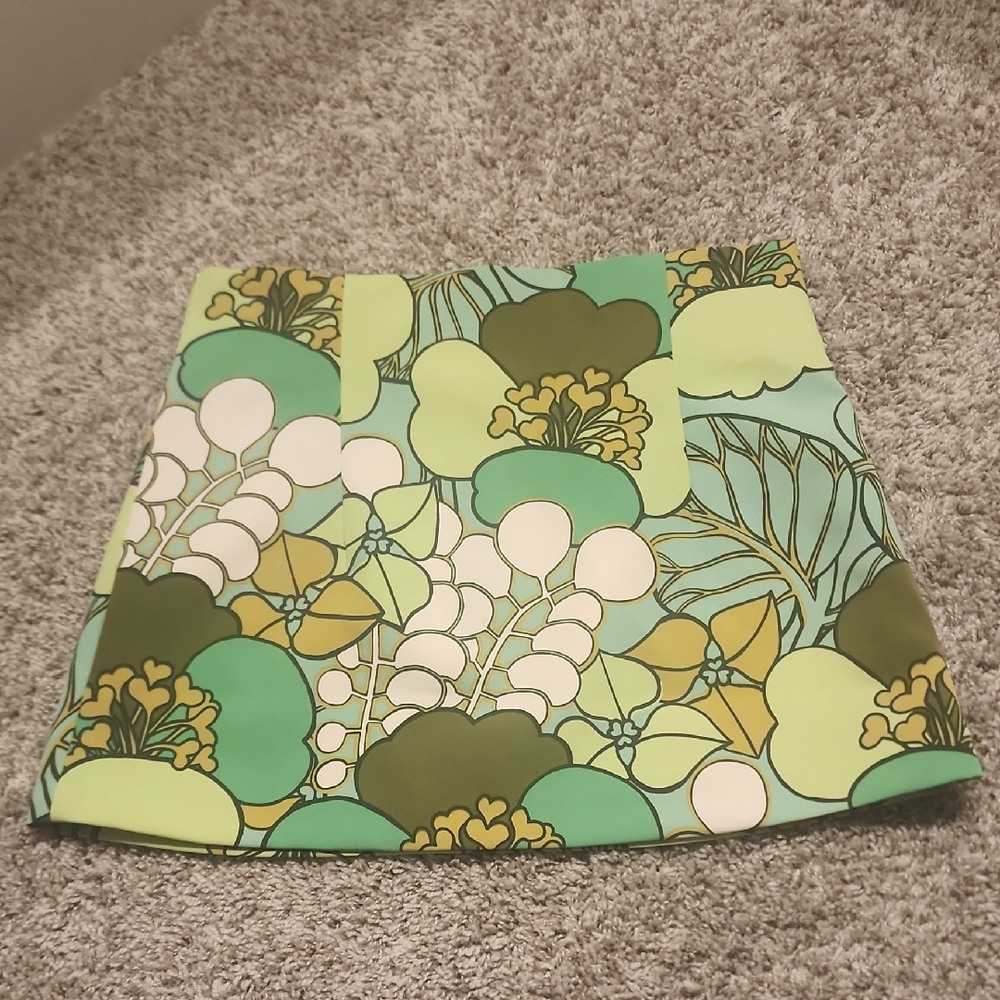 Zara Green Floral Mini Skirt